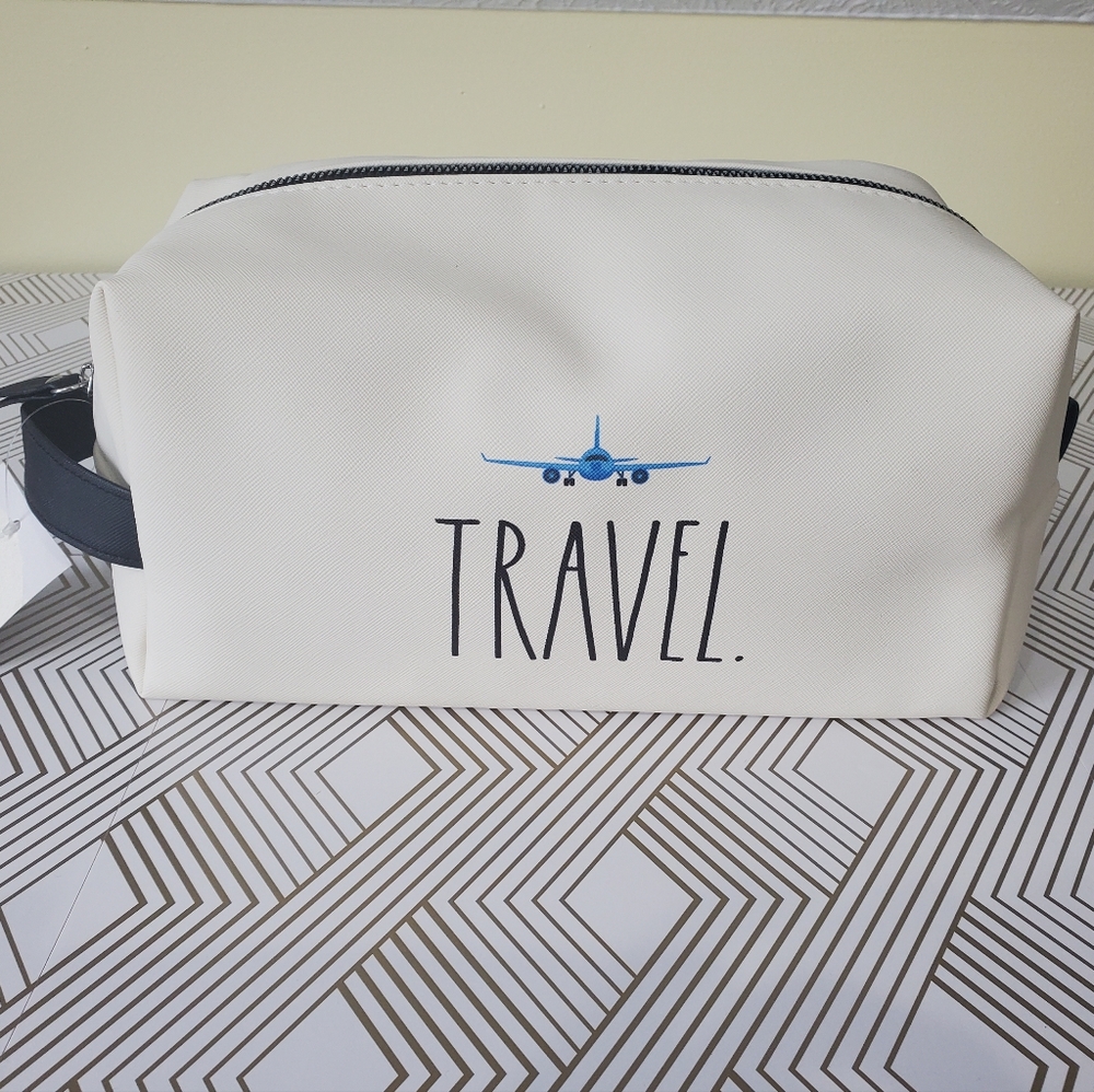 BNWT Rae Dunn Toiletry Bag